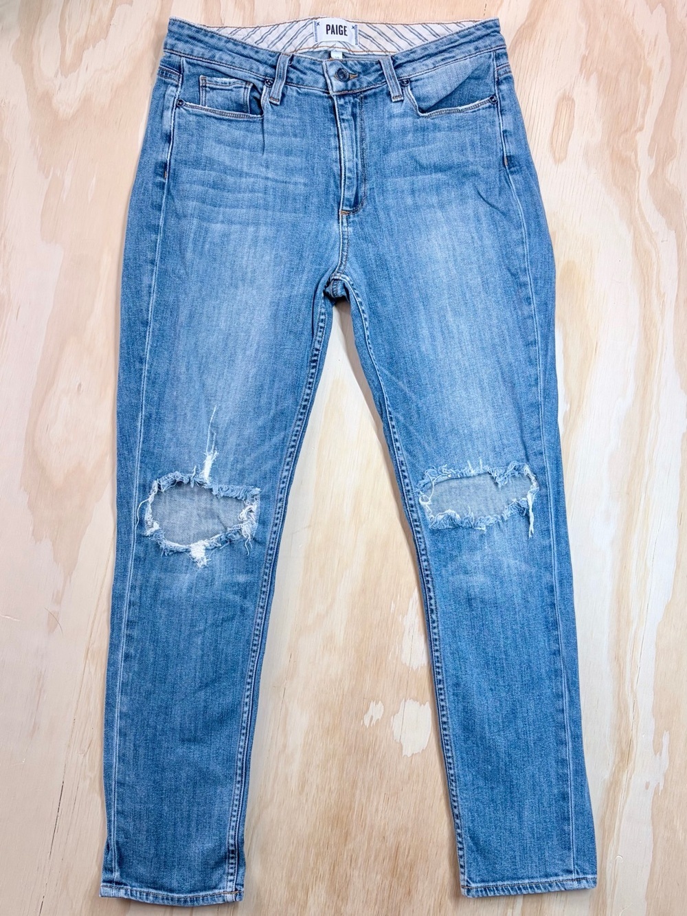 PAIGE Carter Slim Boyfriend Jeans Distressed Light Wash Size 28